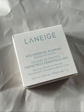 LANEIGE Neo Blurring Powder Compact (NEW!)